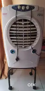 Sandy air cooler with stand