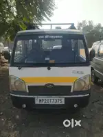 MAHINDRA MAXIMO VEN 2013