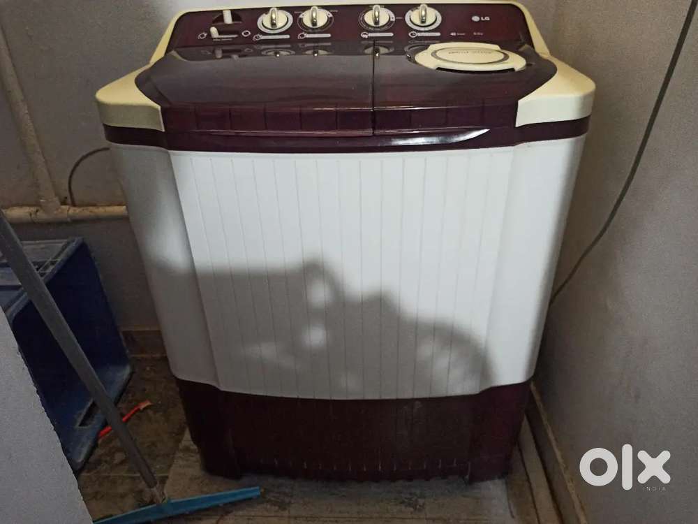 LG washing machine 8kg new like condition