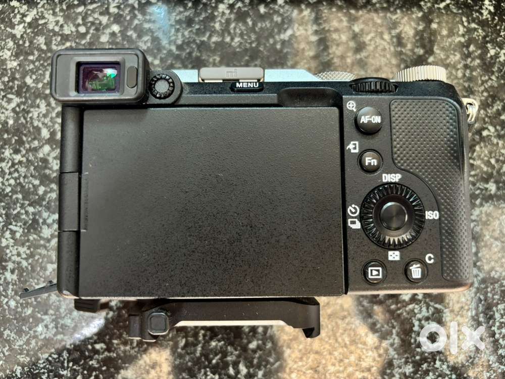 Sony Alpha ILCE-7CL (a7c) with 28-60mm Zoom Lens