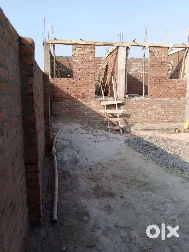 Makan for sale 7 ft boundary 1 katha zamin