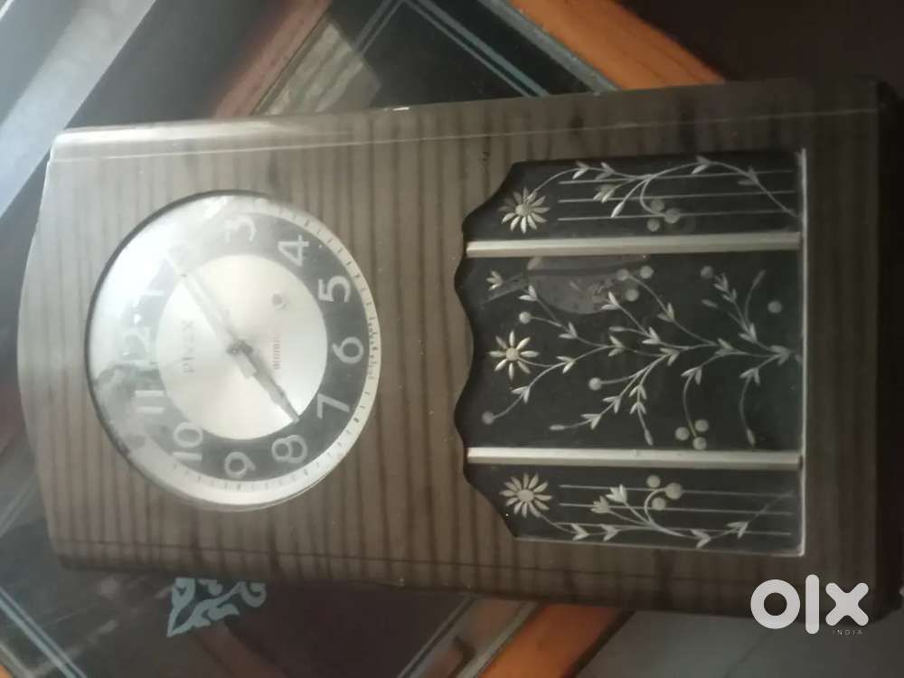 Wall clock