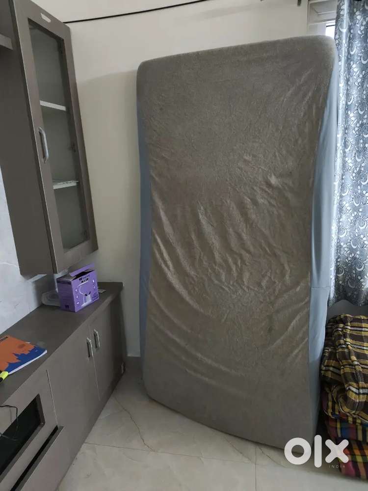 Memory foam mattress 6 X 3 ft - single bed - 3750