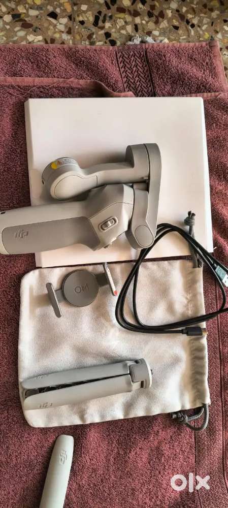 DJI OSMO Mobile SE Intelligent Portable and Foldable Gimbal