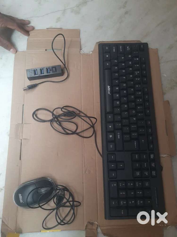 Keyboard 500rs