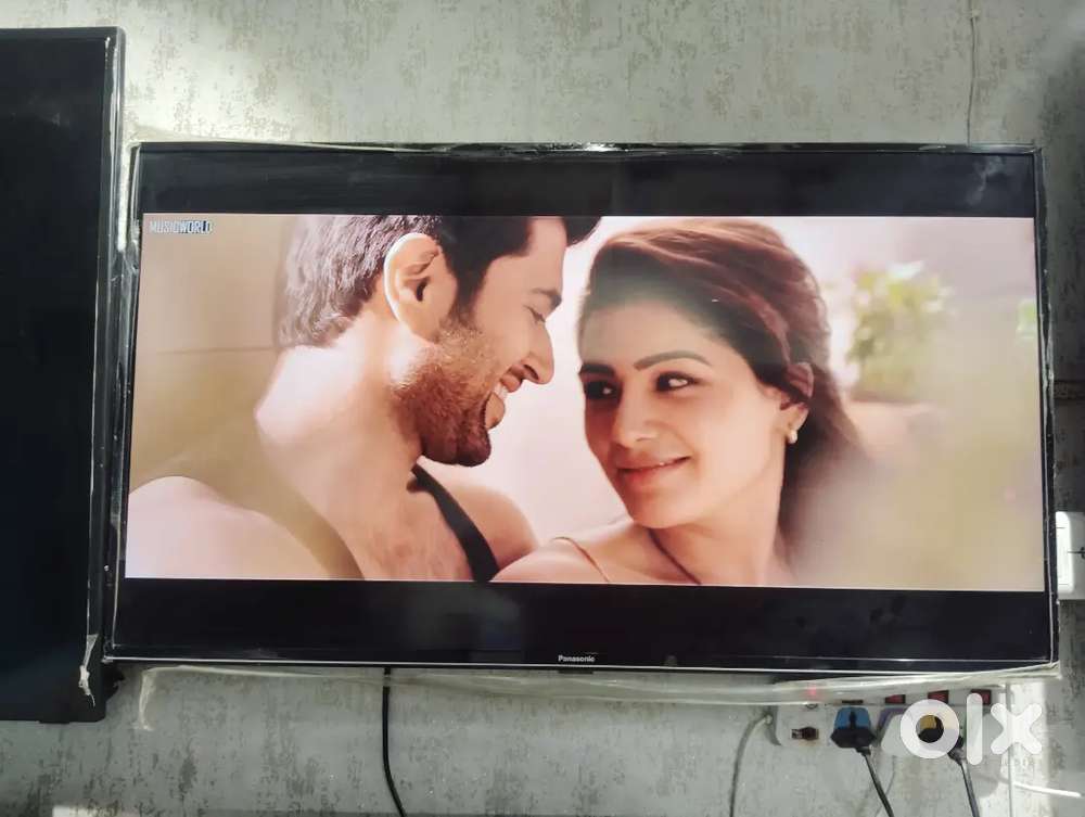 43 inch painasonic smart led with remord