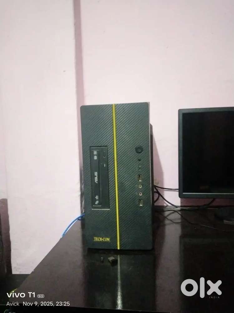 Cpu ( 4gb ram 128 gb SSD )