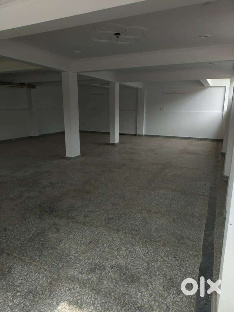 1400 sqft unfurnished HALL opposite amity university gate no-01