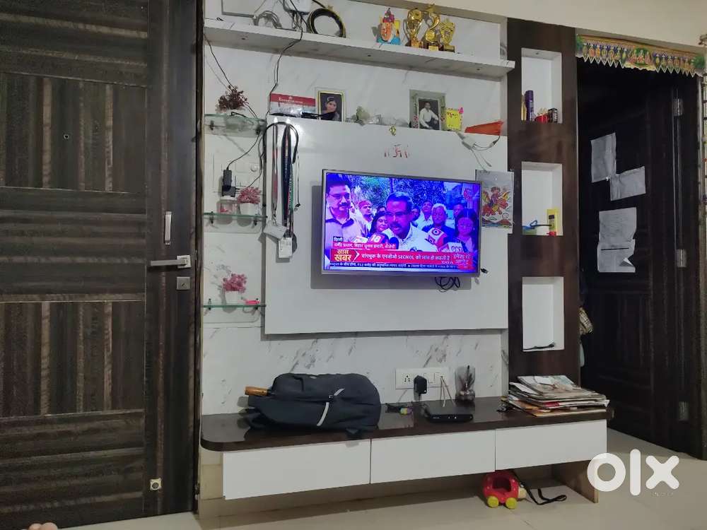 Urgently 2 BHK full furnished flat sale 4299999