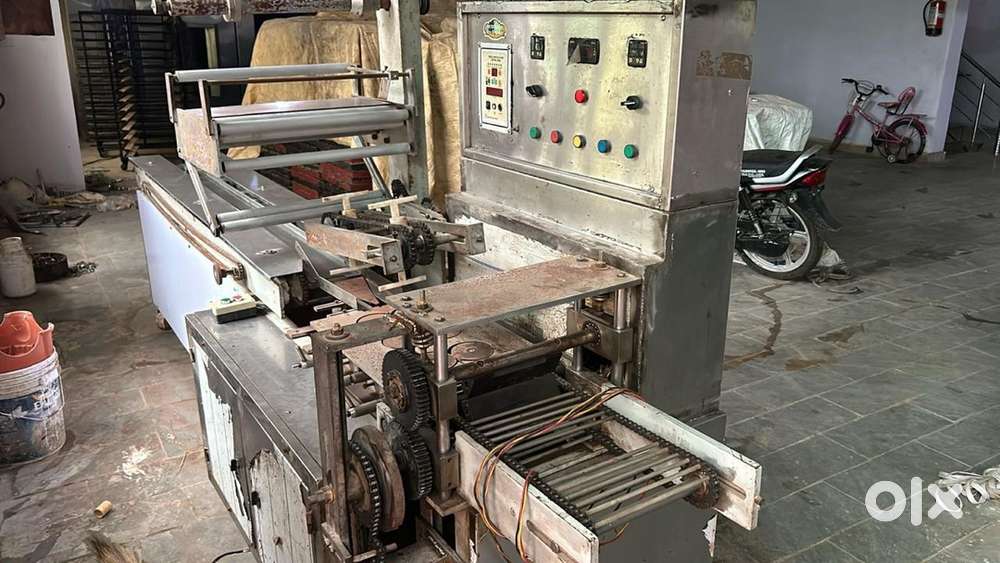 Packing machine for bakery product