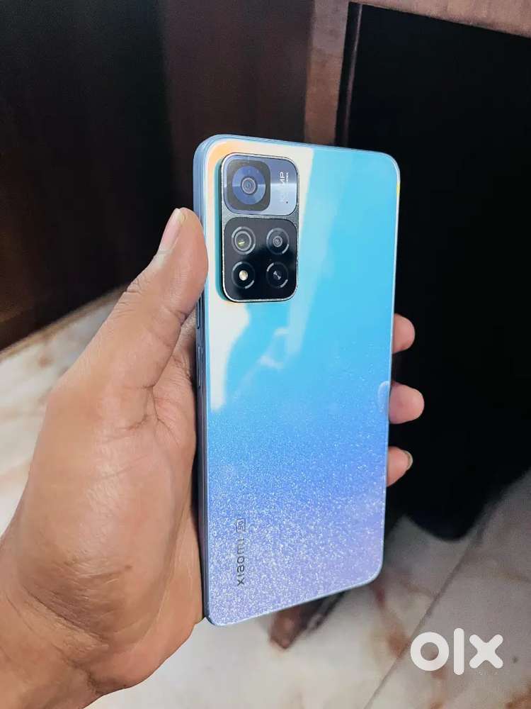 Xiaomi 11i - 5G (8/128) Gb  Amoled display