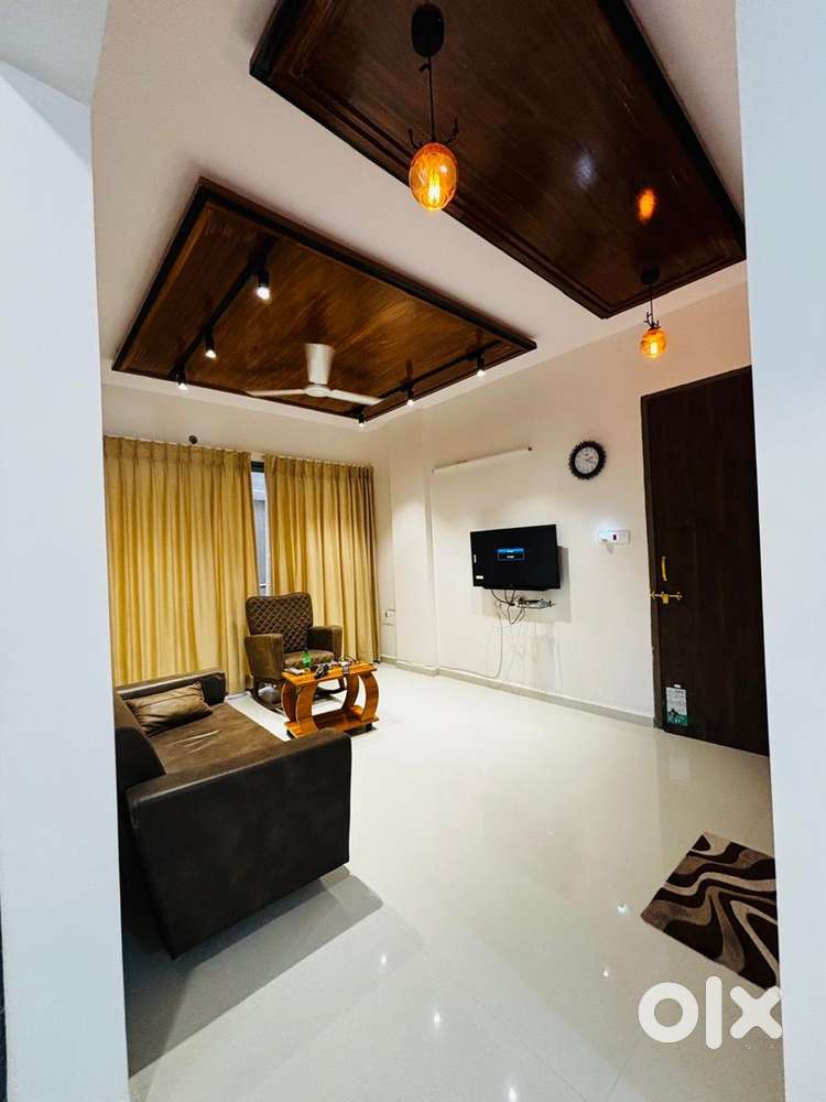 Fully Furnished Flat with Balcony & AC – Ready to Move