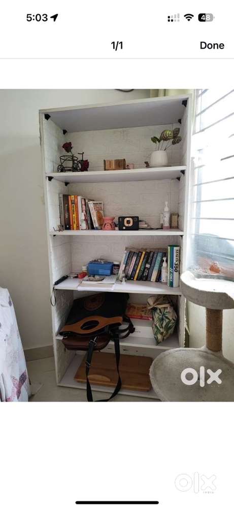 White engineered wood bookshelf - 5 shelves. Great condition.