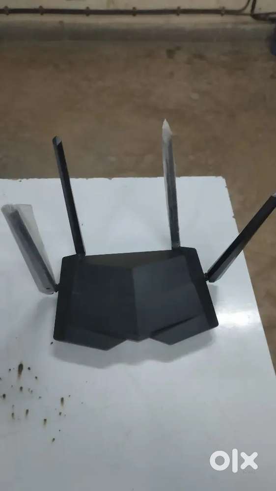 Tenda AC1200,  4 antenna dual band router