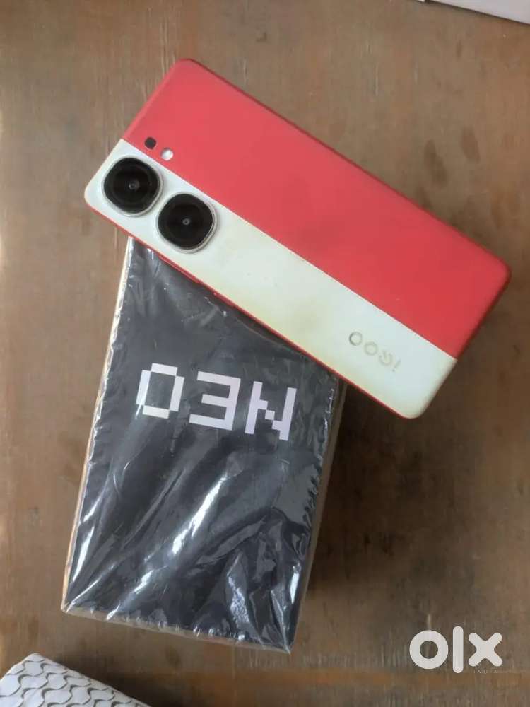 iQOO 9pro with bill box