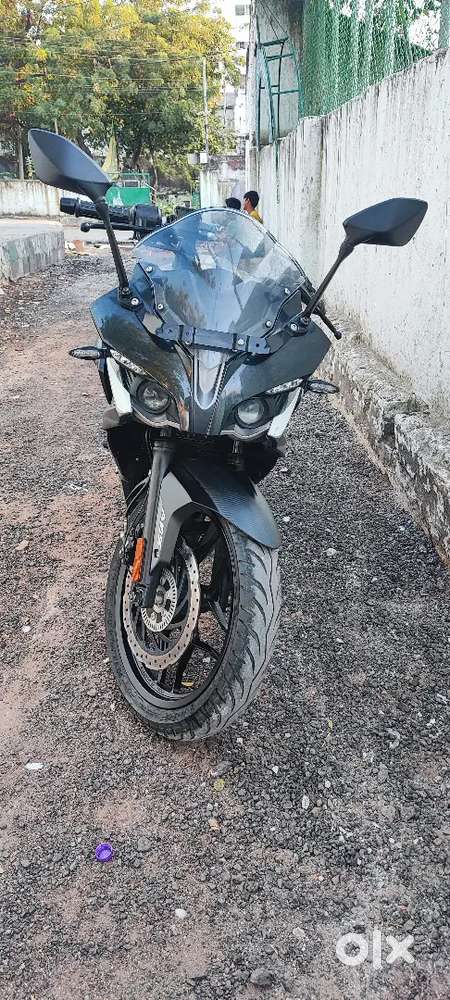 Pulsar RS200 with neat condition
