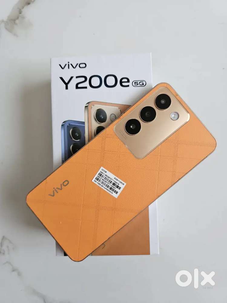 VIVO Y 200E 5G 8GB RAM 128GB STORAGE