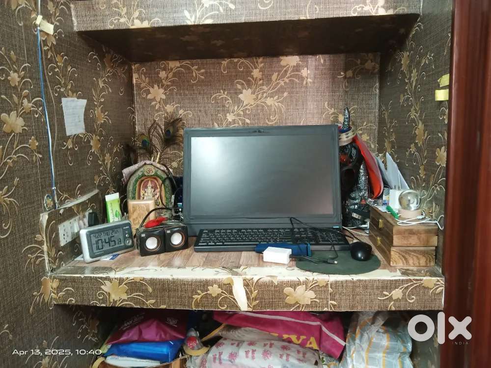 All in one and laptop on sale 1st come 1st serve