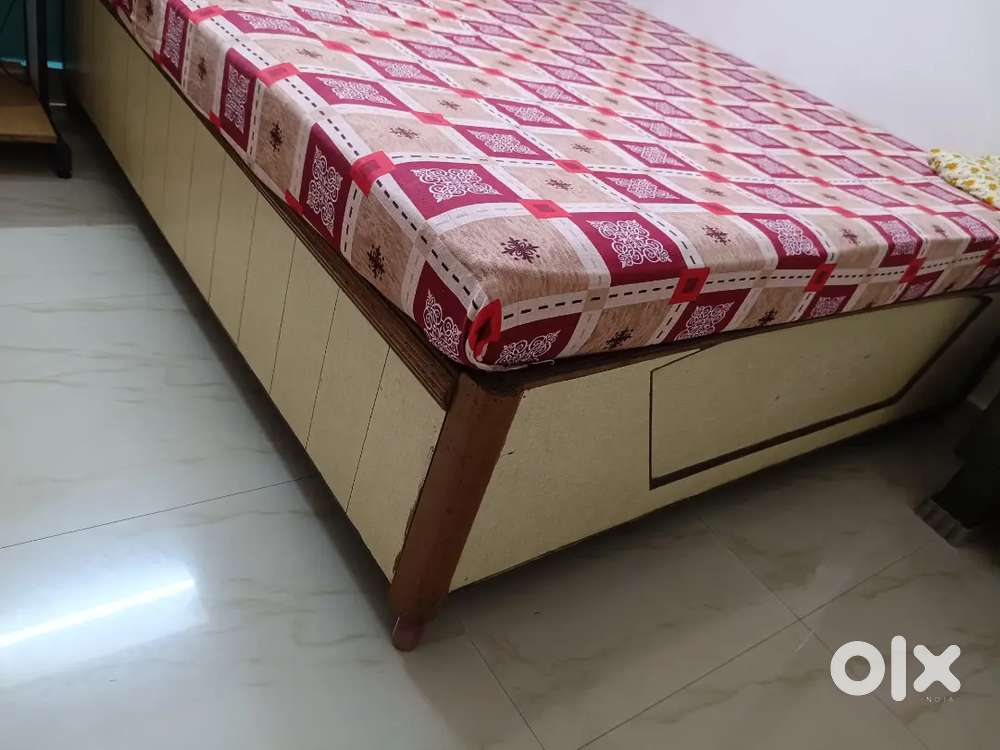 King Size Wooden Storage Bed(72x76)–Strong & Durable–Without Mattress