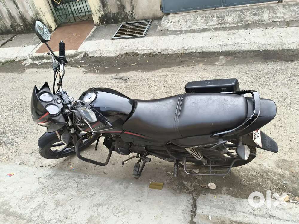 WELL MAINTAINED BIKE LESS DRIVEN