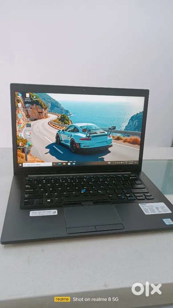 Dell i7 processor Ram 8gb SSD 256gb graphics 4gb