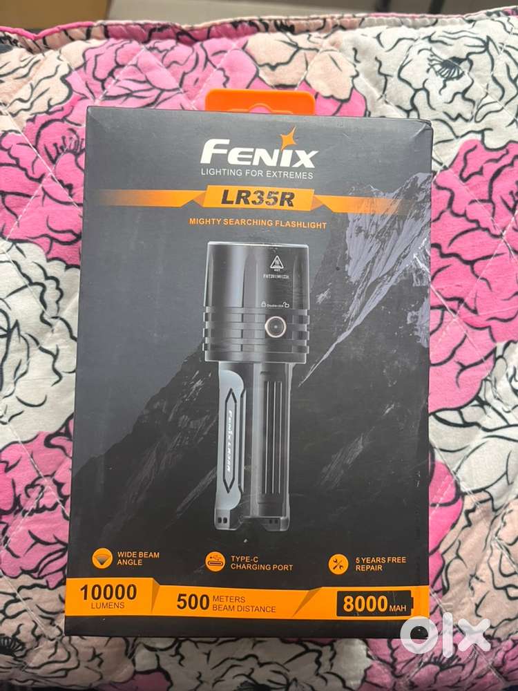 FENIX LR35R 10000 LUMEN FLASHLIGHT