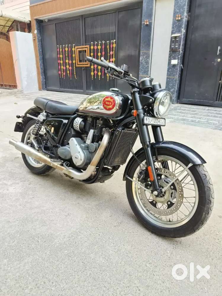 BSA GOLDSTAR 650