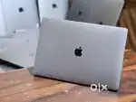 Apple Macbook Pro i7 16GB Ram 256gb Apple SSD 5.5gbGraphics Touchbar