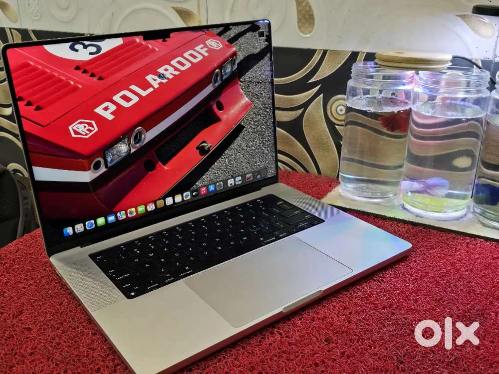 M1 PRO  Apple Macbook 16inch 16gb 512gb SSD  Retina XDR Display