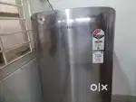 LG fridge for sell at 7000