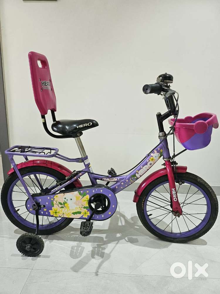 Almost new condition kids pink 16 cycle