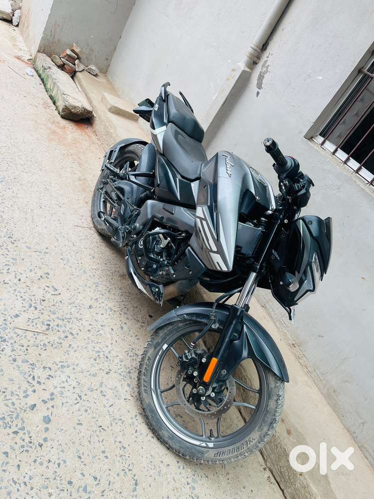 Pulsar Ns 125