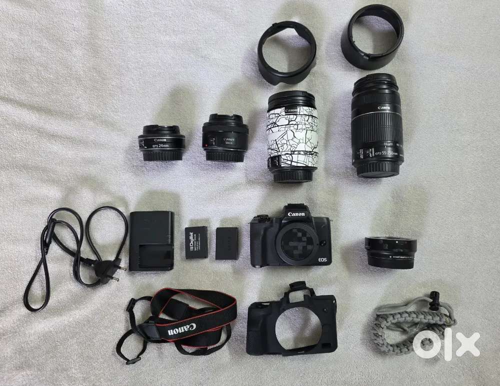 Canon M50 Mark 2, good as new, with box, bill, lenses & accessories