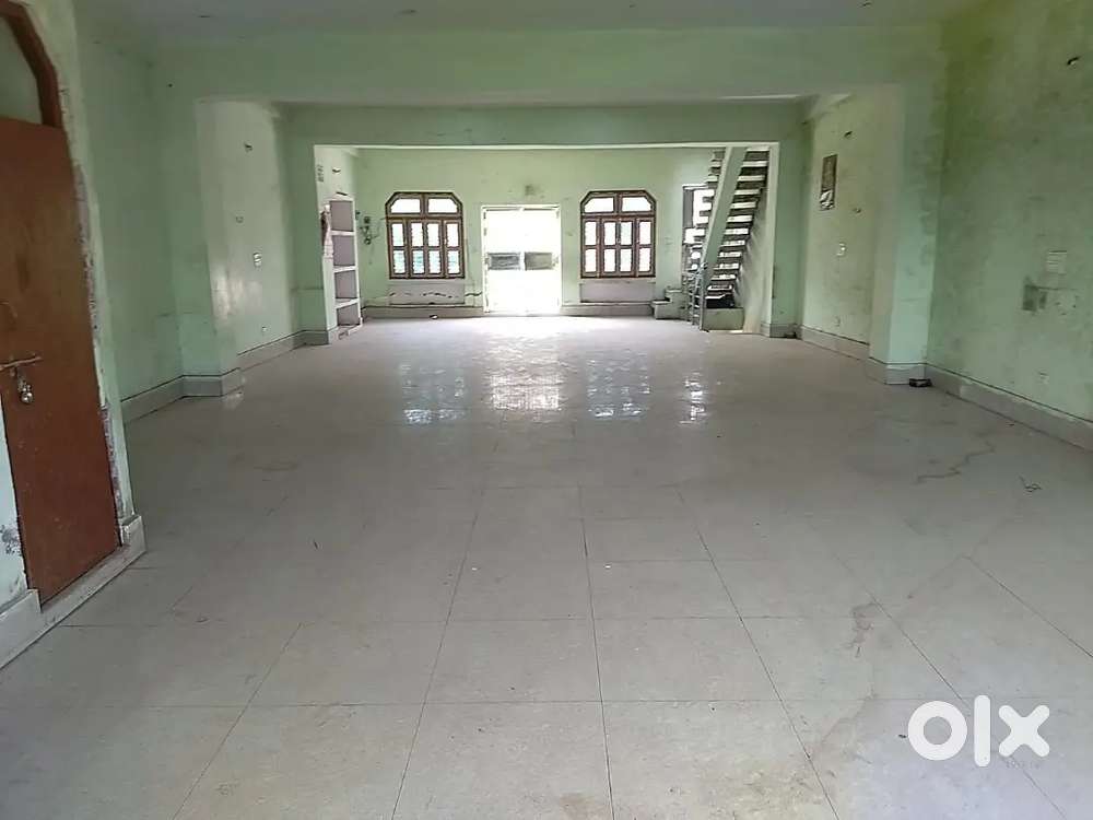 Hall for rent on road in front of Kuldeep motors maruti showroom