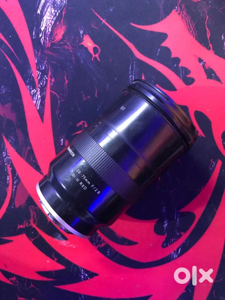 Tamron 28-75mm F/2.8 Di III RXD lens. 