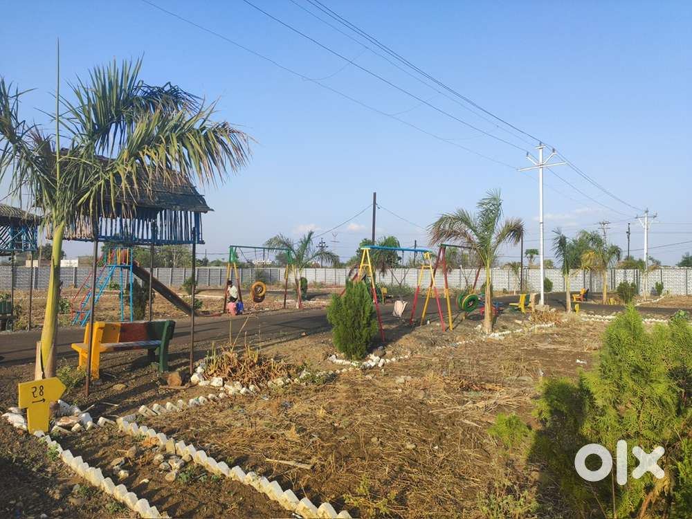 2.	Quick Deal! Luxury Farmhouse Available Below Market Rate