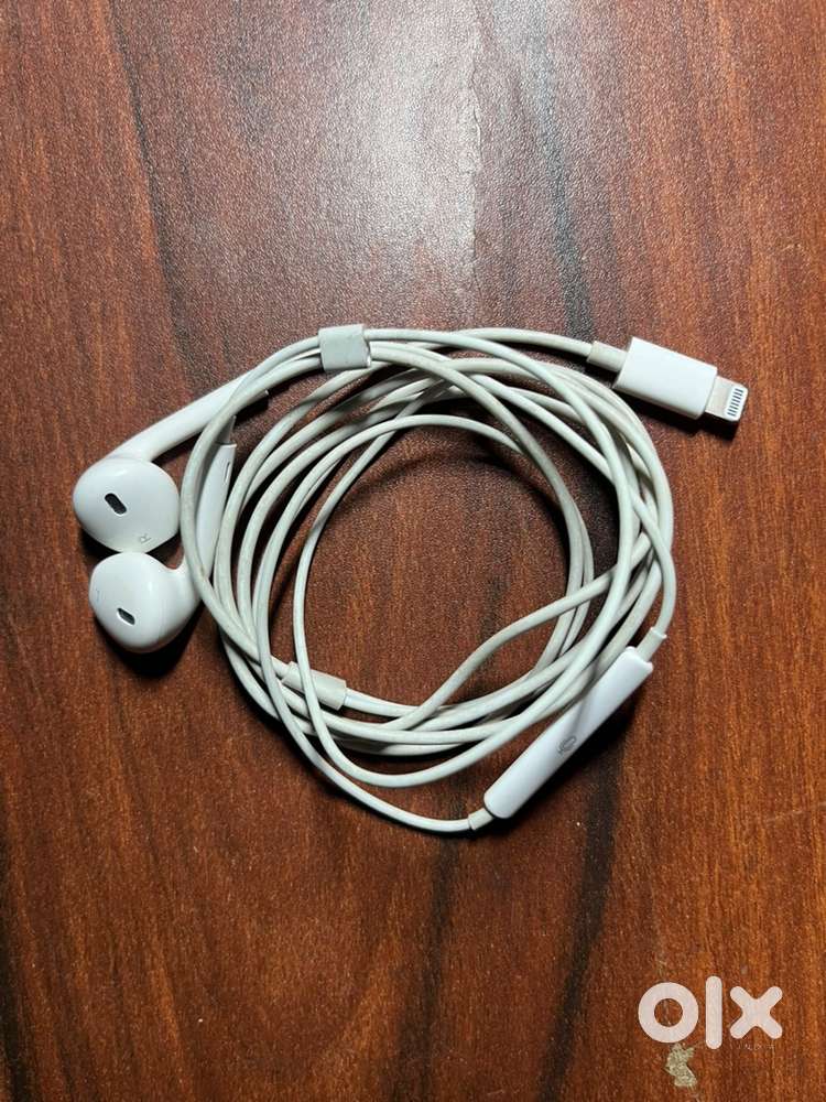 Apple earphone 1000 me lightning splitter 3.5mm 400 me