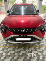 Mahindra XUV 3XO AX5 petrol AUTOMATIC 202 ( 3260 kms)