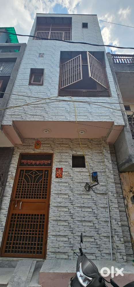 40 Gaj independent house