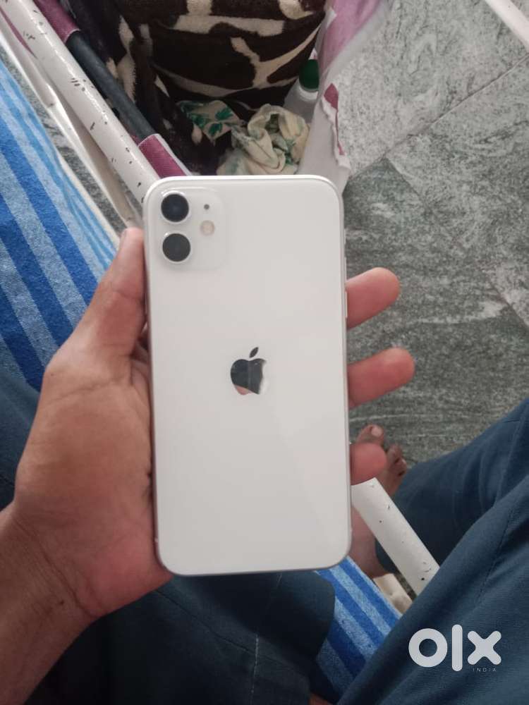 I phone 11 128 brand new condition exchange avalable