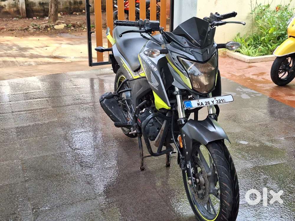 Honda hornet RR 160 2017