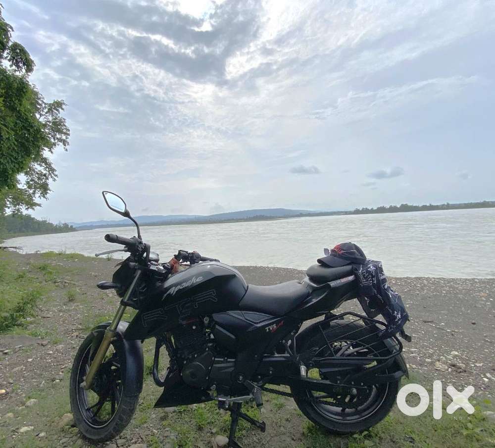 APACHE RTR 200 4V(198cc)