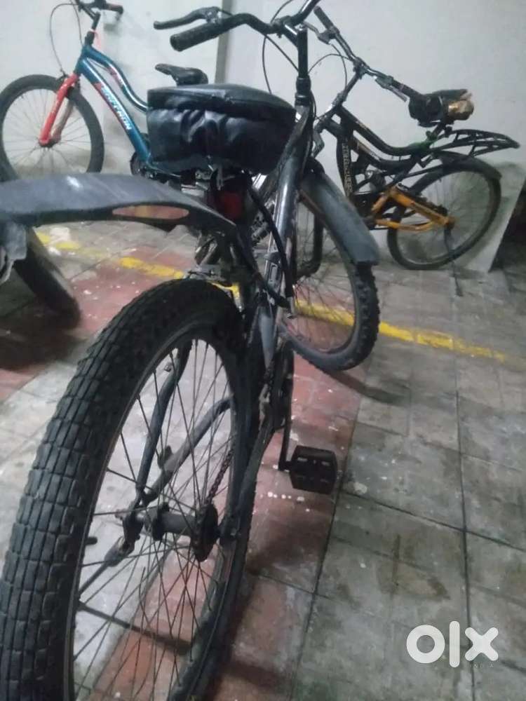 Brand:Avon;2 power breakes;tyre condition: good