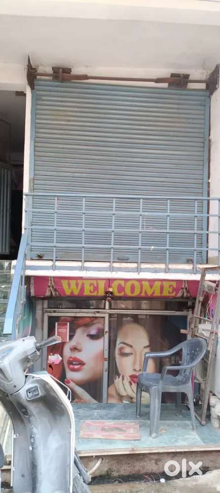 [Negotiable] Main Road Shop for sale near Narahi Bazzar (hazratganj)