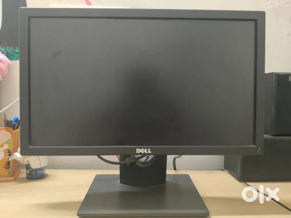 Computer for Sale – i3 Processor  4GB RAM  SSD  LCD Monitor)