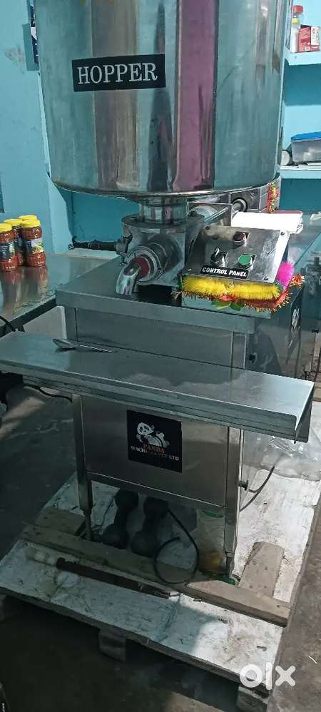 Semi automatic pickle filling Machine