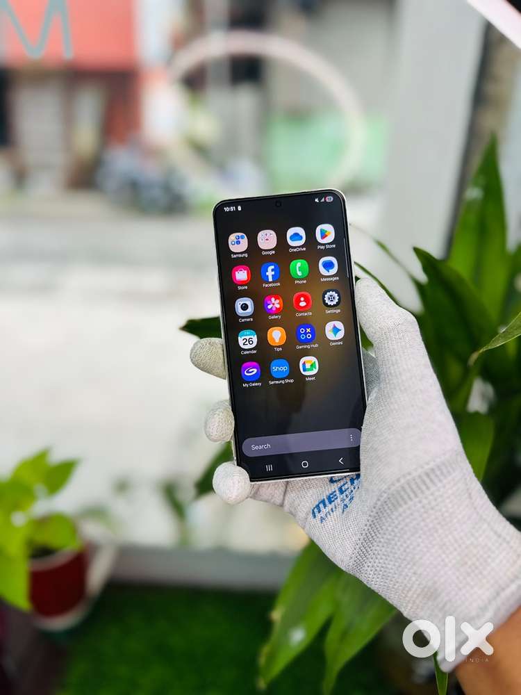 Samsung s23.8/256.full box neat condition