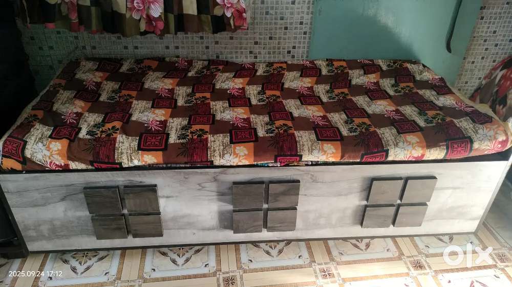 Single bed peti palang