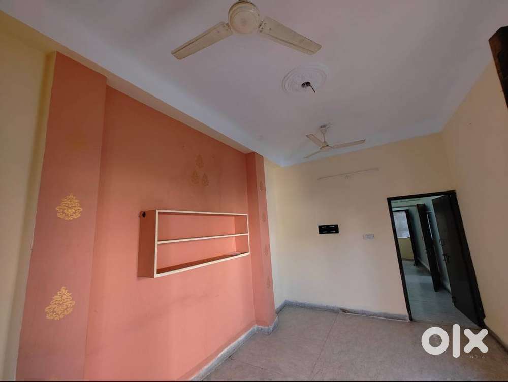 3 BHK RENT SE DENA HAI