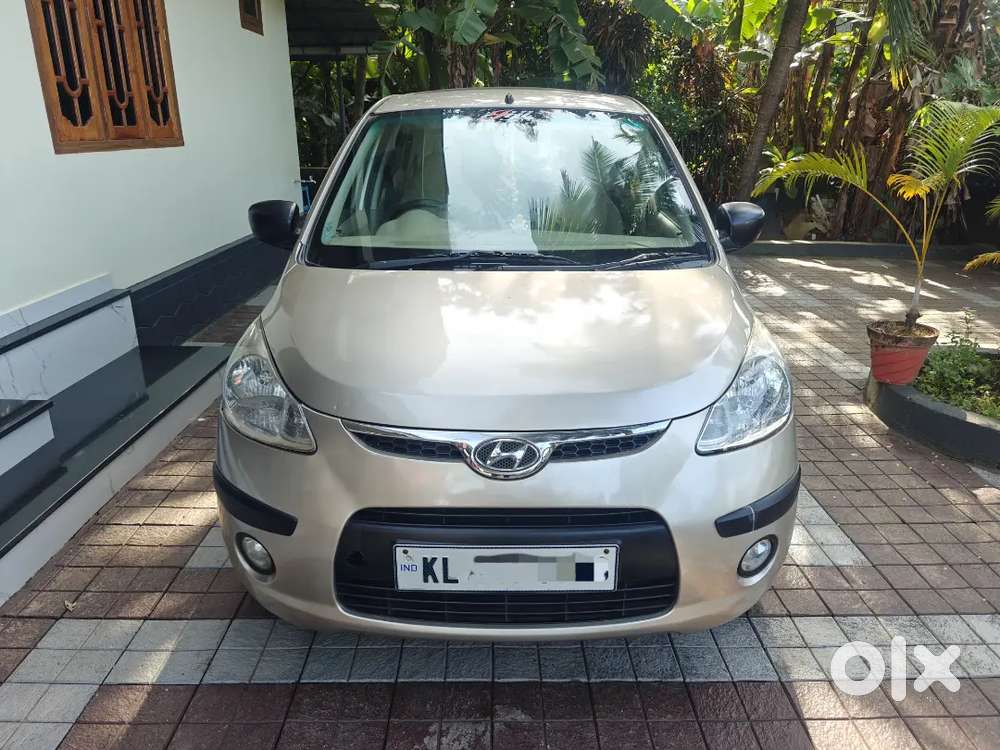 Hyundai i10 Asta 1.2 Kappa with Sunroof MT Top variant & Alloy wheels